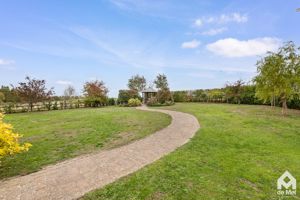 Photo 27- click for photo gallery